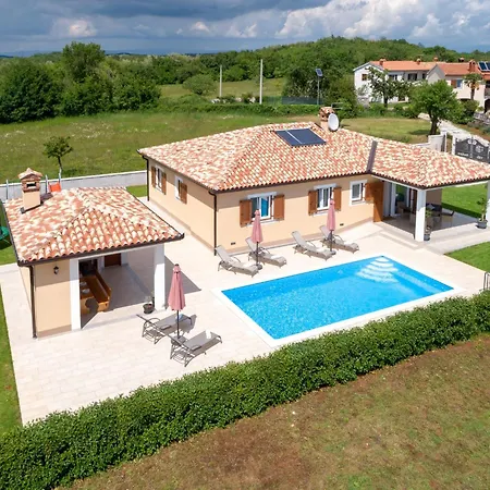 Casa de Férias Muskovic By Interhome *